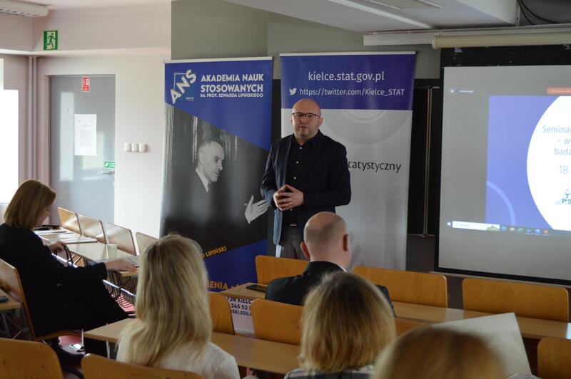 Powiększ obraz: Seminarium pt. Szara gospodarka 2023