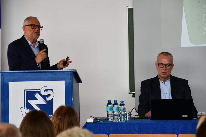 Powiększ obraz: Konferencja naukowa pt. od różnorodności do inkluzywności