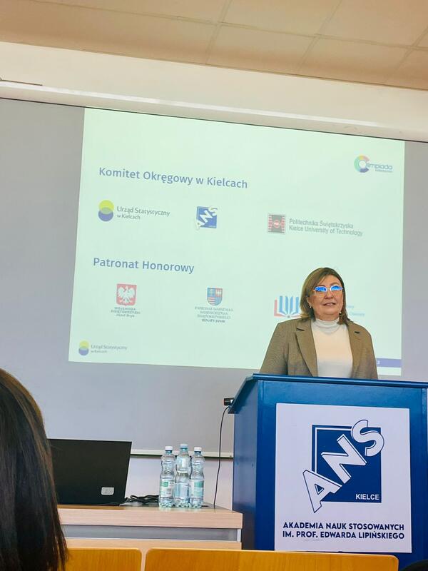 Powiększ obraz: Pierwszy etap Zawodów Centralnych X edycji Olimpiady Statystycznej