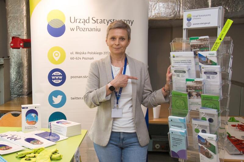 Powiększ obraz: Stanowisko Urzędu na Targach Pracy UPPoluj pracę! na Uniwersytecie Przyrodniczym 
